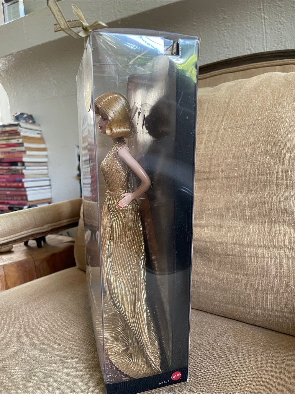 Barbie as Marilyn Monroe Blonde Ambition - Picture 4 of 6